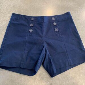 THE LIMITED womans shorts. Side zipper. Stretch. Size 8. Navy blue
